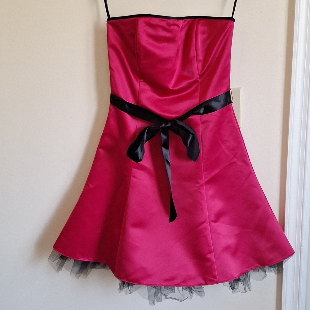 Gorgeous Raspberry Pink Cocktail Dress, Size Small - Picture 5 of 6
